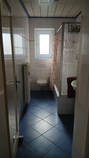 MFH mit 3 Wohnungen - Zentrale Lage - Freistehend – Foto 17