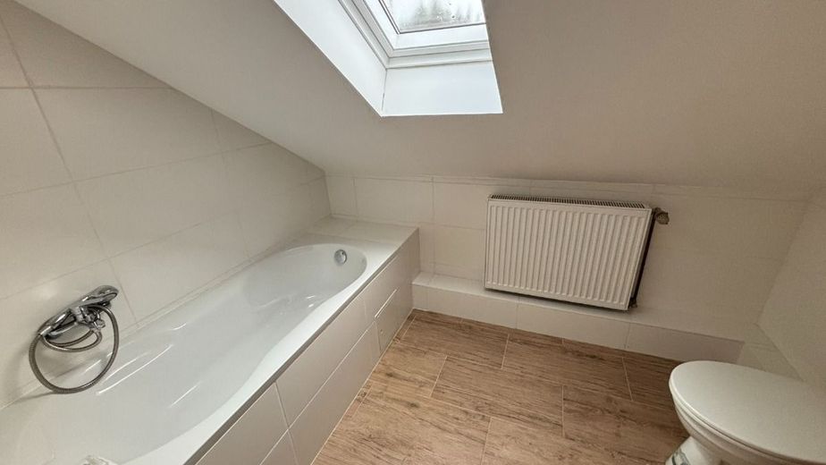 1-Familienwohnhaus in ruhiger Wohnlage – Bad OG. - www.immobilien-heise.de