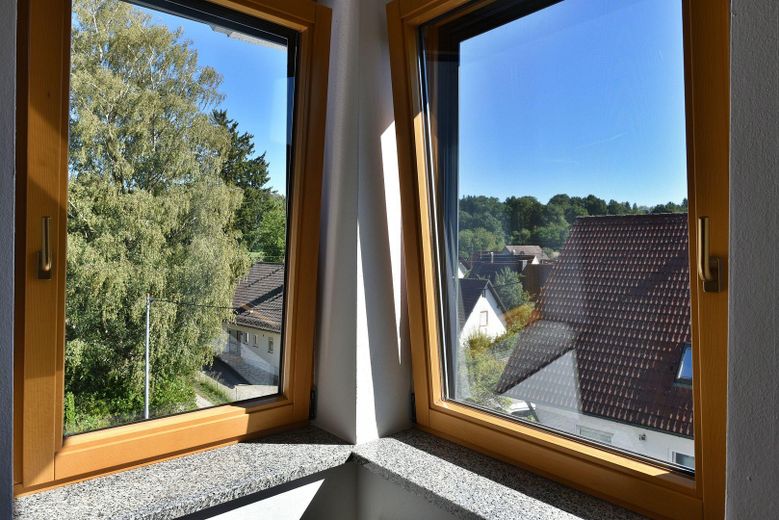 Ampiezza su due livelli – esclusiva maisonette con terrazza sul tetto e vista panoramica – Foto 12