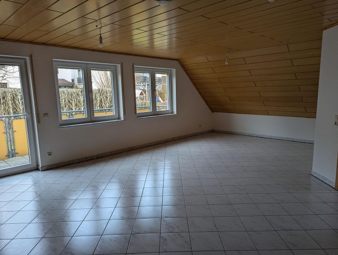 Große zentrale Wohnung in Nöttingen – Foto 1