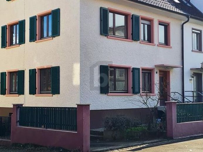 GRENZNAH: 8 ZIMMER & SCHÖNER GARTEN – Foto 1