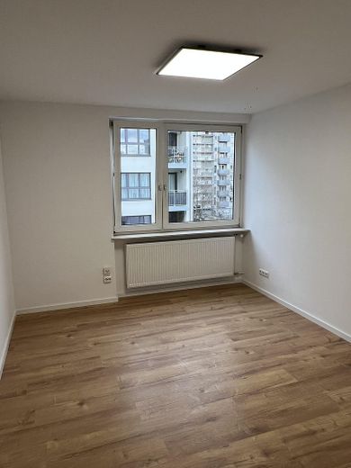 Kernsanierte 1 Zimmer Wohnung mit Potenzial – zentrale Lage Mainz ab 15.08 - oder 01.09 – Foto 4