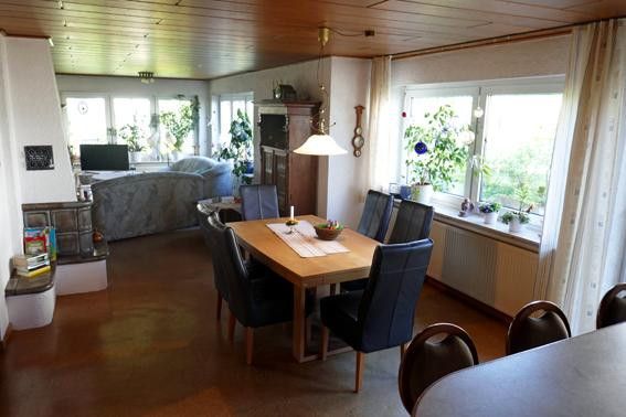 Esszimmer und Wohnzimmer EG