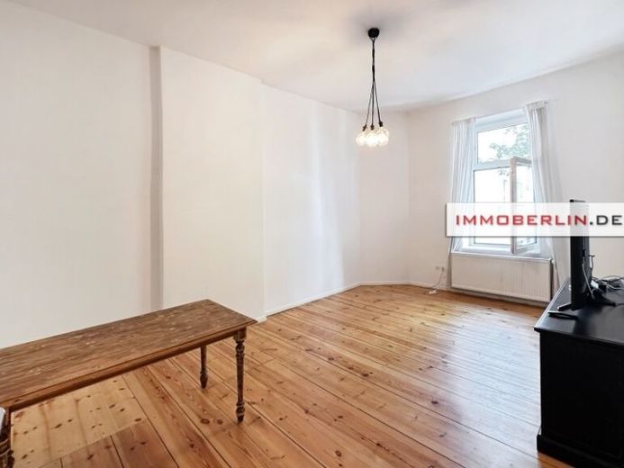 IMMOBERLIN.DE - Ruhige Citylage! Charmante Altbauwohnung mit Lift nahe Lietzensee – Foto 1