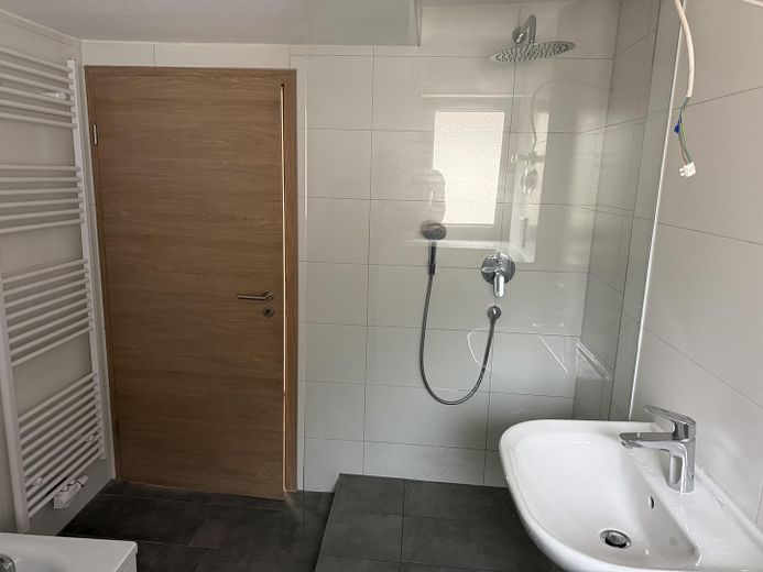 Aantrekkelijk 4-kamerappartement op centrale locatie – Foto 4