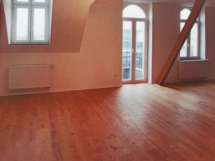 Repräsentatives Renditeobjekt im Herzen von Mönchengladbach, provisionsfrei direkt vom Eigentümer – Wohnzimmer DG