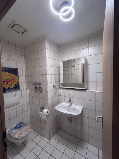 Elegante appartamento monolocale arredato a Norimberga-Zerzabelshof – primo utilizzo dopo una ristrutturazione completa – Foto 9