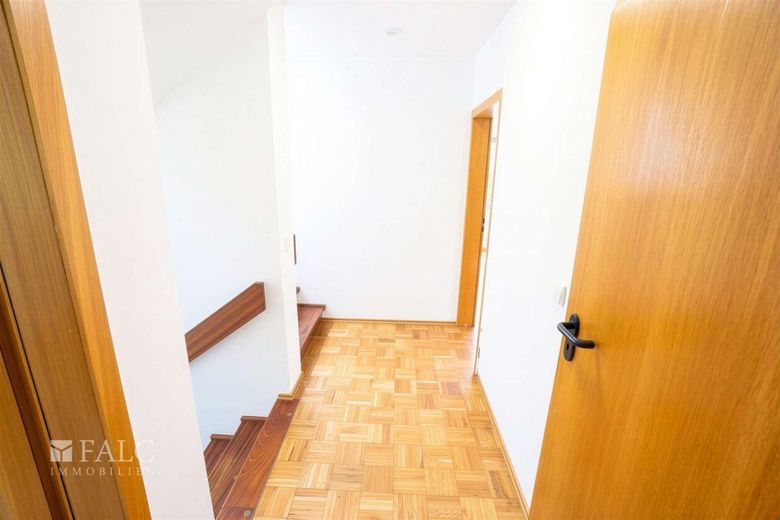Das Traumhaus für die Familie! – Flur OG