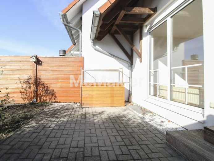Family-friendly 5-room with terrace and garden share - immediately available – Foto 1