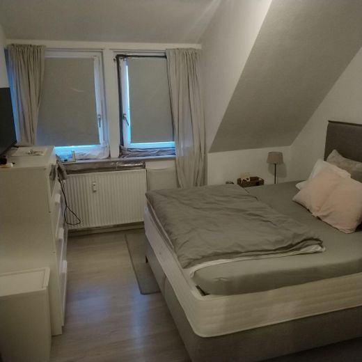 2 Zimmerwohnung in Bestlage - WG-Geeignet!!! Übernahme Möbel möglich – Foto 1