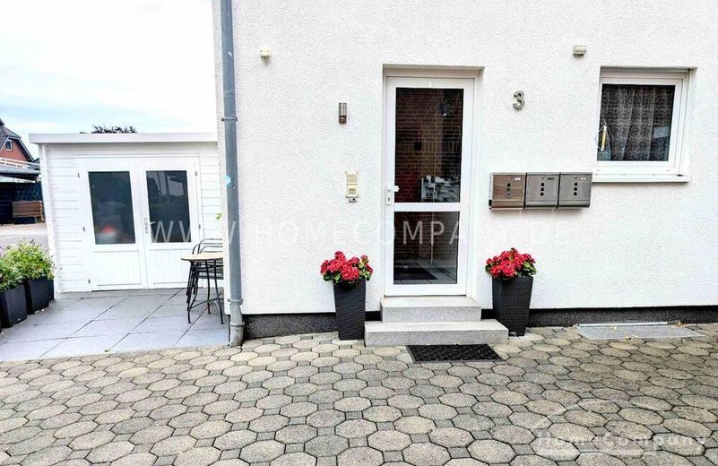Modern möblierte 2-Zimmer-Dachgeschosswohnung in Wesseling bei Köln! – 9ab656f17bd1d12b4b1e47c1d04667868d02d5d0.jpg
