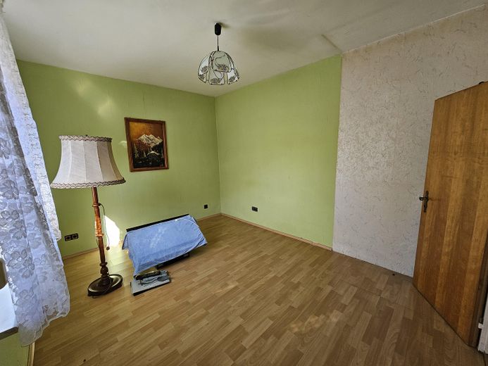 Familienfreundliches Einfamilienhaus mit großem Garten in Mannheim Gartenstadt – Schlafzimmer