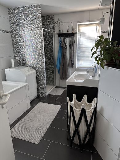 all-inclusive - Penthouse im Grünen (ohne Provision, inkl. Kfz-Stellplatz) – Foto 11
