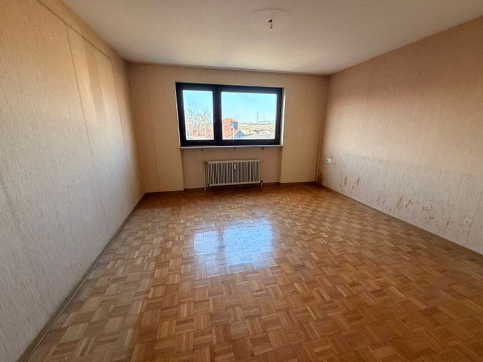 Sofort verfügbar: Gepflegte 3-Zimmer-Wohnung mit Tiefgarage & großem Südwestbalkon in gefragter Lage – Schlafzimmer