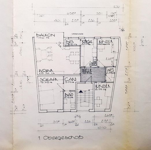 Renovierte 4-Zimmerwohnung in Duisburg-Mittelmeiderich demnächst zu vermieten – Grundriss 1. Etage