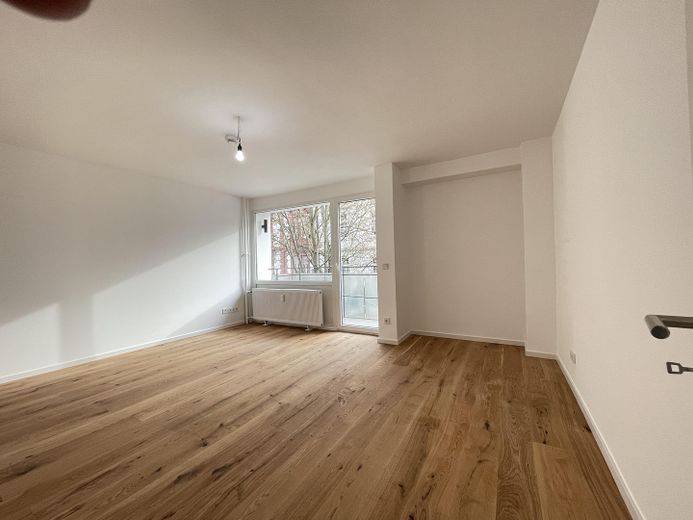 Odnowione mieszkanie 1-pokojowe z kuchnią, łazienką i balkonem – najlepsza lokalizacja w sercu frankfurckiej dzielnicy Westend – Zdjęcie 6