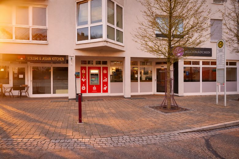 Stilvolle Gewerbefläche im Ortskern von Weißbach – ideal für Büro, Praxis oder Studio – Außenansicht