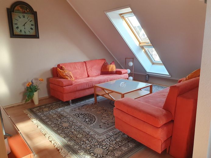 Provisionsfreie Maisonettenwohnung mit außergewöhnlichem Raumgefühl in Zingst – Wohnraum