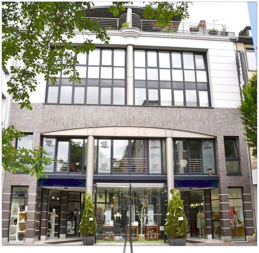 Atractivo local comercial/superficie comercial/oficina en una imponente casa de arquitecto en el corazón de Rheydt – Hausansicht