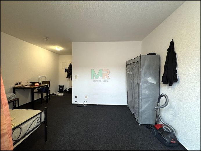 1-Zimmer-Wohnung inkl. TG-Stellplatz in Neckarstadt – Wohn-Schlafraum, 3