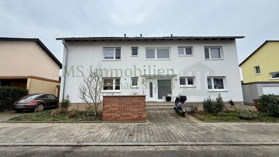 *** Kapitalanlage: Dreifamilienhaus mit stabilen Mieteinnahmen in Lampertheim *** – Hausansicht 1