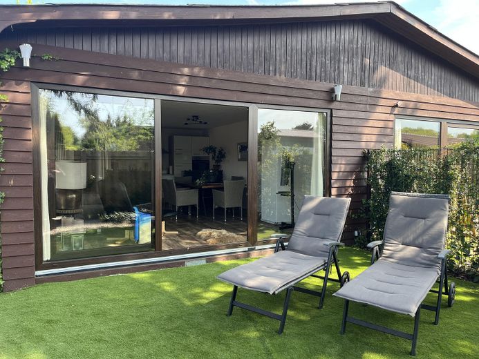 Bungalowhälfte Frontansicht