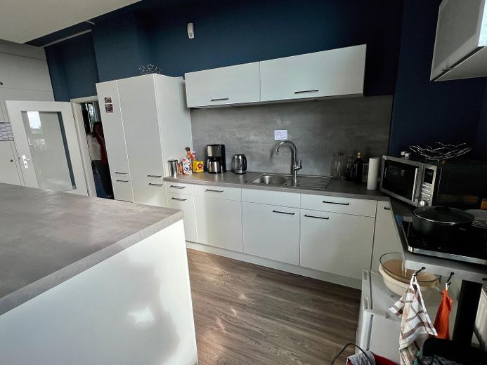 Repräsentative Büroeinheit 250,35 m² im Hochhaus – Gebäude 30 3. OG – Küche