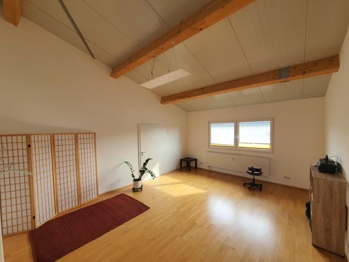 Lichtdurchflutete Büro- & Praxisfläche (~60 m²) in Rottweil Süd – Foto 2