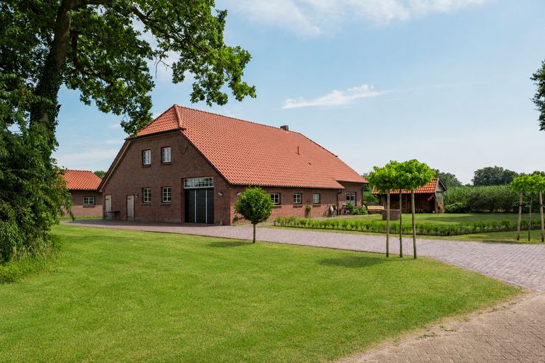 Exklusives Landhaus Resthof in Alleinlage  kernsaniert, mit Weitblick über Wiesen – Foto 6