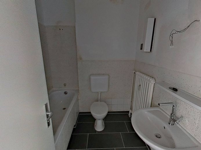 ++La vostra nuova casa con balcone: luminoso appartamento di 3 locali con balcone e ripostiglio++ – Badezimmer