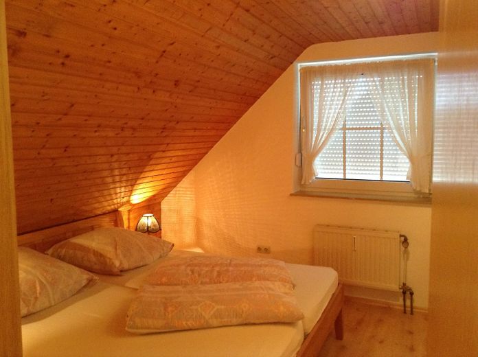 Doppelbett-Schlafzimmer I