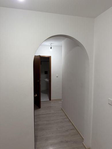 Ruhige Erdgeschosswohnung mit Terrasse & Garage - zentrumsnah – Flur