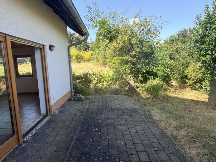 EUPORA® Immobilien: DHH mit Garten am Waldrand in Kirchheimbolanden. – Foto 1