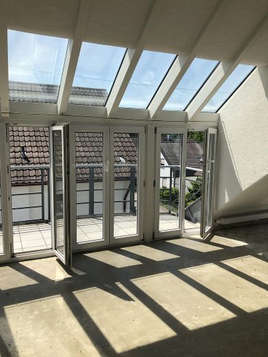Appartamento mansardato in stile loft per intenditori – Foto 6