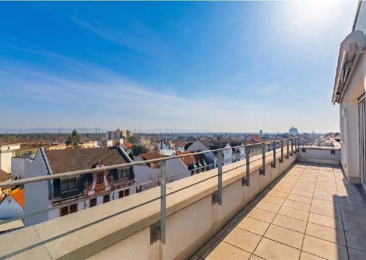 Penthouse für jedes Alter – barrierefreies Wohnen mit Dachterrasse und Weitblick – Dachterrasse II