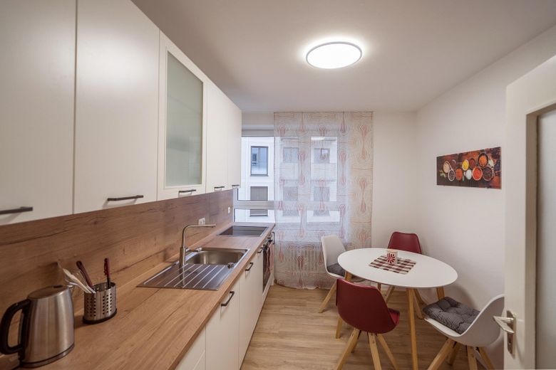 2-Zimmer-ETW in Bestlage München-Lehel – Essecke in der Küche