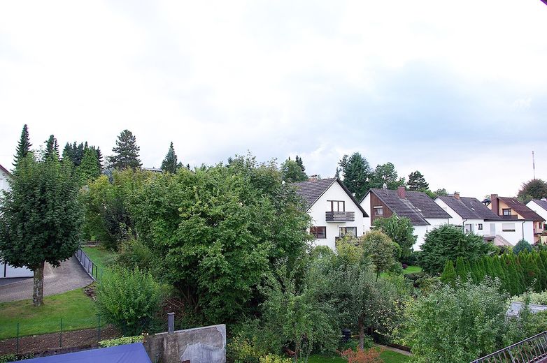 3-room top-floor apartment 100m² south side parking space garden cellar laundry room air conditioning – Foto 9