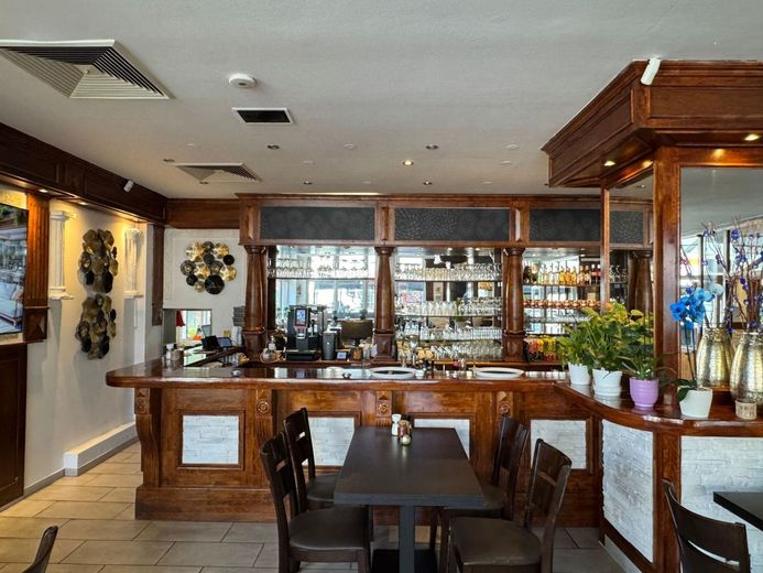 Türkisches Holzkohle Restaurant mit Ausbaumöglichkeiten  in Hamburg Jenfeld – Bar