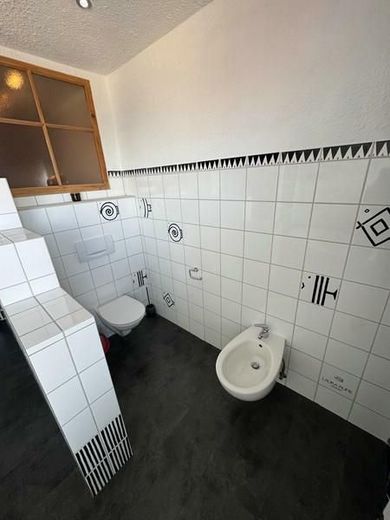 Traumhaftes LOFT mit großer ELW und gehobener Ausstattung wartet auf den klugen KÄUFER! – 17 Bidet und WC