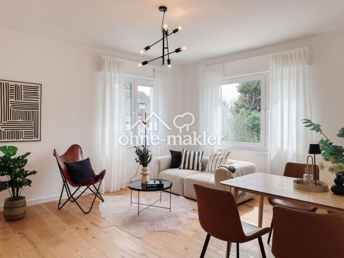 Frankfurt vor der Haustür: hochwertige 84-m²-Wohnung mit Balkon im stilvollen 3-Parteien-Haus – Fotoğraf 1