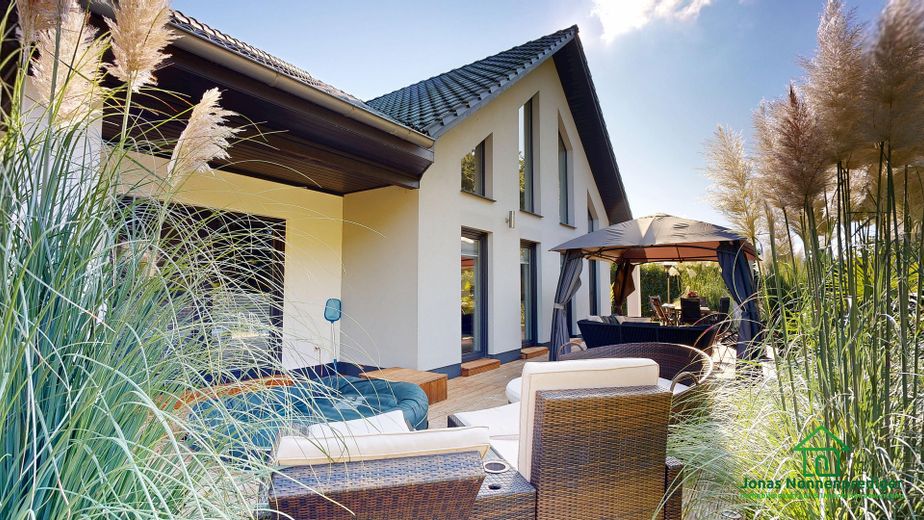 Exklusives modernes Einfamilienhaus mit Garten und Doppelgarage - für den Käufer provisionsfrei – Foto 19