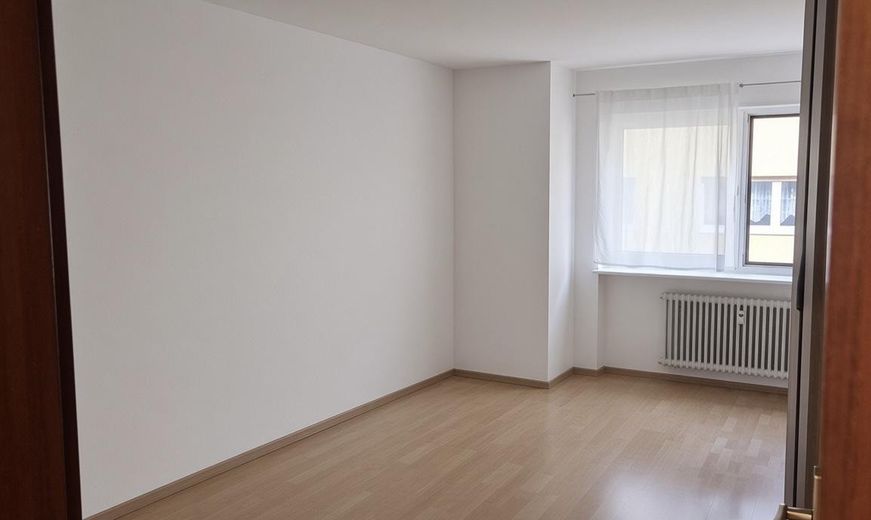 Appartement calme de 3 pièces avec balcon, garage et toilettes invités dans un cadre verdoyant près d’Almenhof – Photo 5