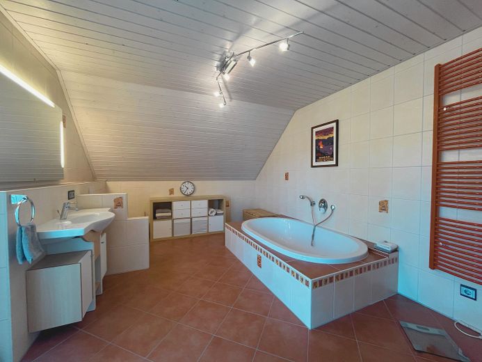 Bad am Schlafzimmer