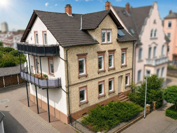 Historisches Mehrfamilienhaus mit stabilem Ertrag – Ideales Investment für Kapitalanleger – Foto 1