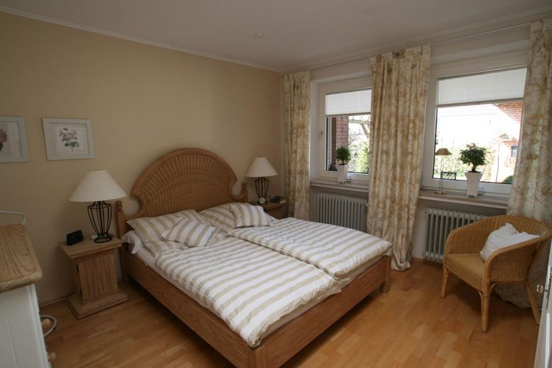 Schlafzimmer (Bild 1)