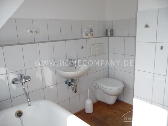 2 Zi.Whg., mit gr. Balkon, 2. Etage, möbliert. – 97a3ec6c80f0ea85819f1d5e0eaf6fd2a302cc96.jpg