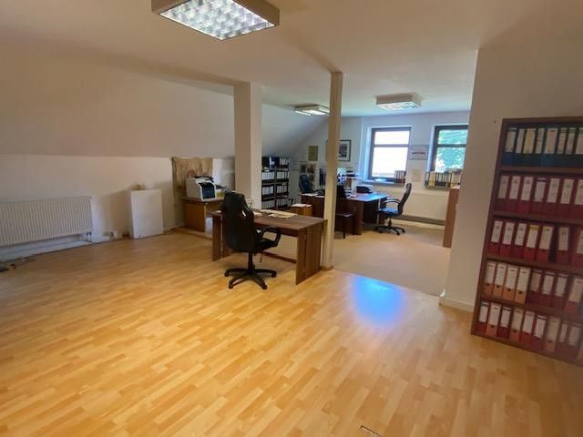 4‑Seiten‑Hof 8200 m², Teilfinanzierung mögl. Berlin-nah, für Pferde, Mehrgeneration, Gewerbe; Café – Büro- Wohnetage Gebäude 3