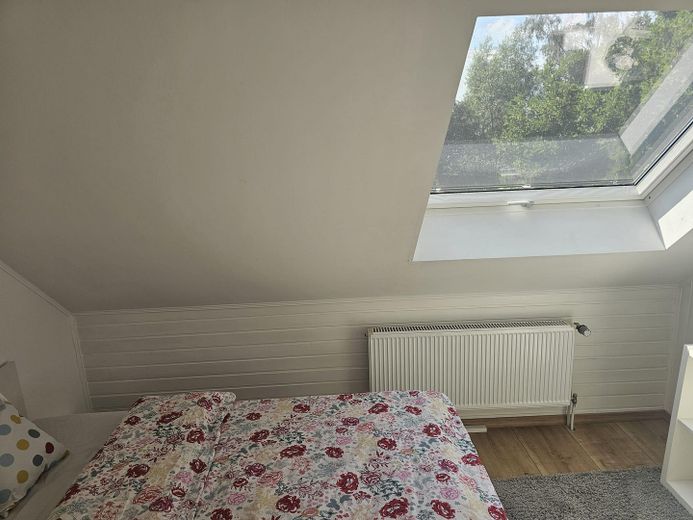 Großzügiges Haus in Alleinlage mit großem Garten – Schlafzimmer 2 OG