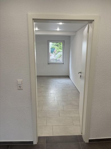 Kernsaniert & Bezugsfertig: Helle 3-Zimmer-Wohnung provisionsfrei abzugeben – Foto 5