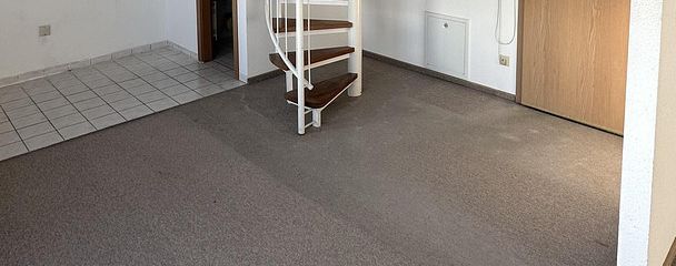 Küche mit Blick auf Gäste-WC